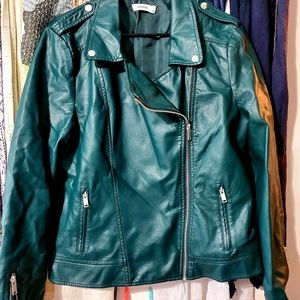 Gorgeous hunter green faux leather jacket xxl